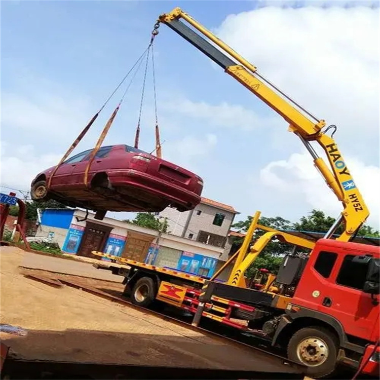 承德双滦吊车吊汽车的正确方法